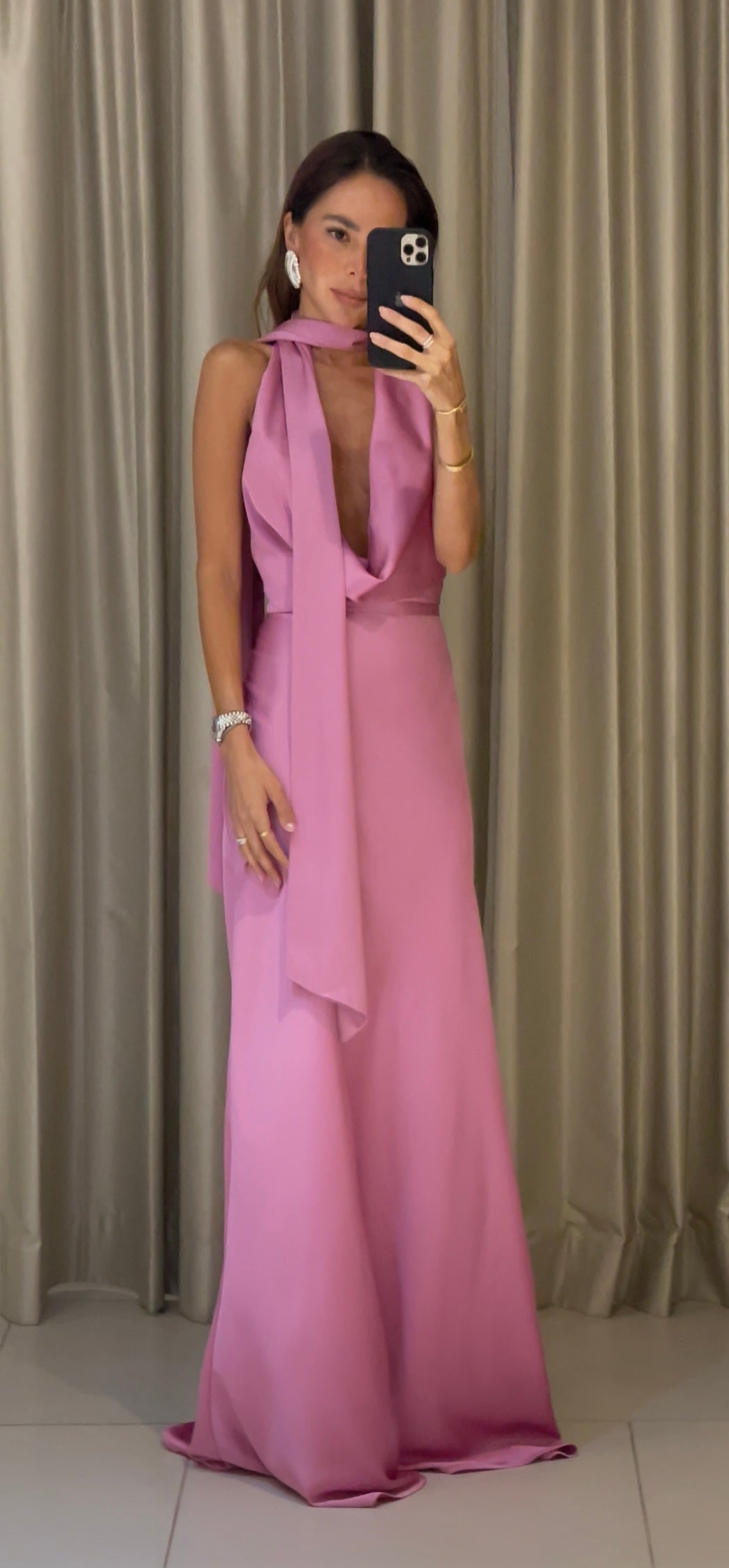 SATIN ESCOTE