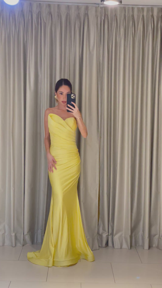 BUTTER YELLOW