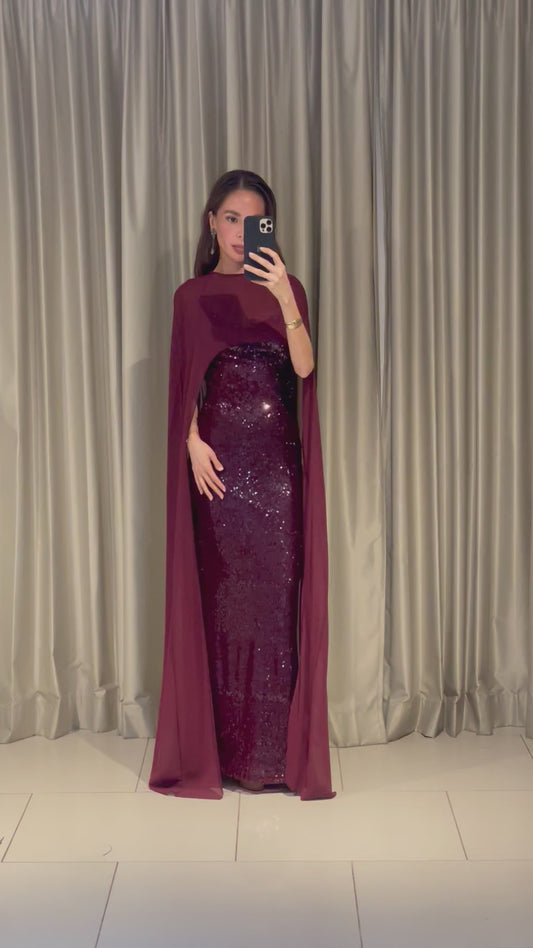 CAPA SOBRE VESTIDO ( solo es la capa no incluye vestido )